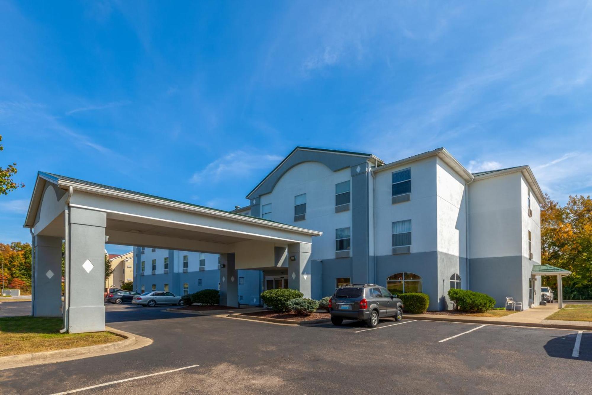 Super 8 By Wyndham La Grange Ky Hotel Exterior photo